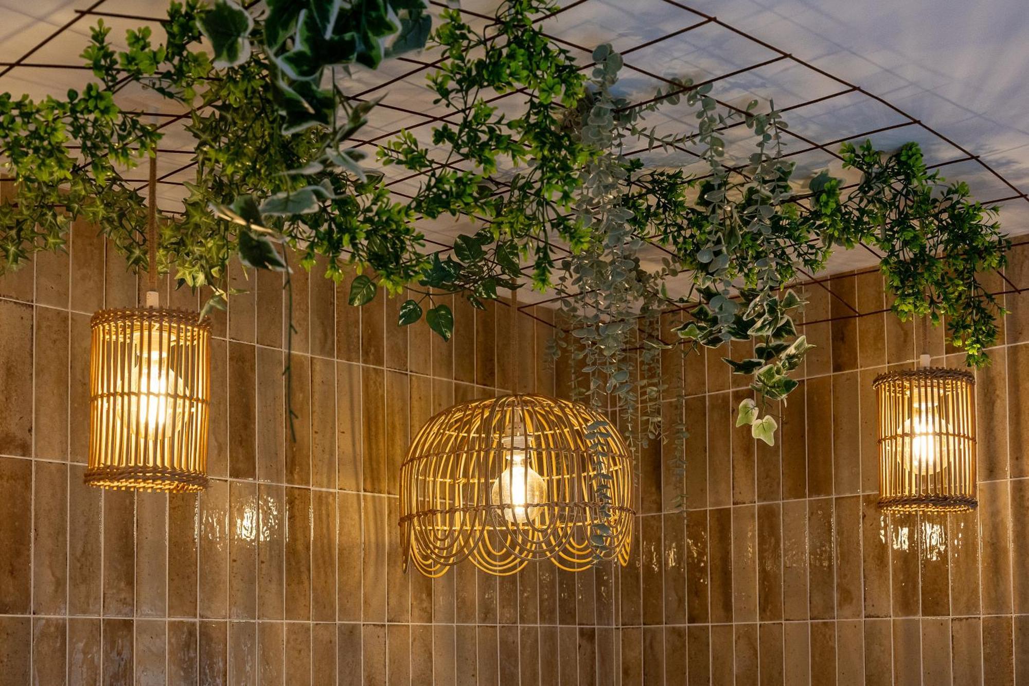 Love Room Suite Bali - Auray En Bretagne Brech Exterior photo